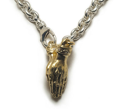 The Namaste with Tristan and Isolde Cuff 750 Yellow Gold with VS Diamonds.&nbsp; Brage 925 Sterling Silver chain with Tristan and Isolde Clasp