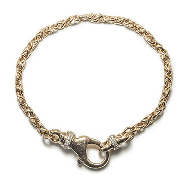 The Guru with Hemera Cuff 750 Rose Gold with VS Diamonds.&nbsp; Tristan and Isolde Chain 750 Rose Gold with Tristan an Isolde Hemera Clasp 